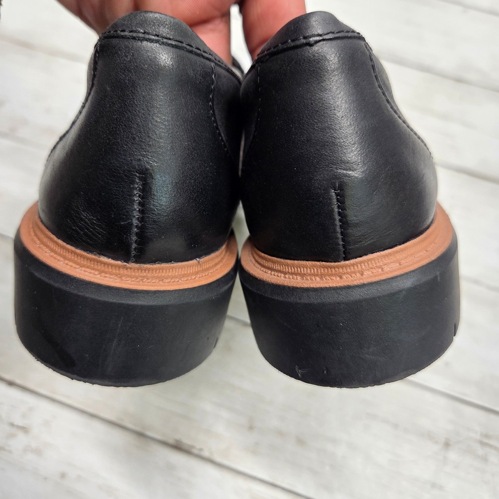Clarks Collection Karsea Tassel Loafer Lug Sole Women 9 Black Leather 26174456 - Picture 7 of 10